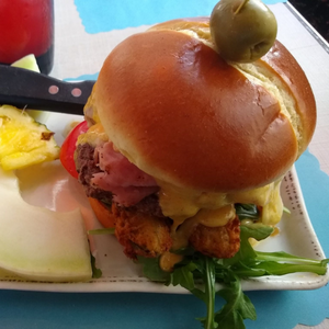 bistro burger at blu island bistro