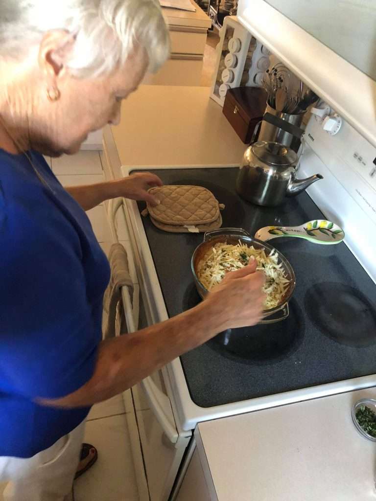 How Modern Technology Revolutionizes Home Cooking Experiences