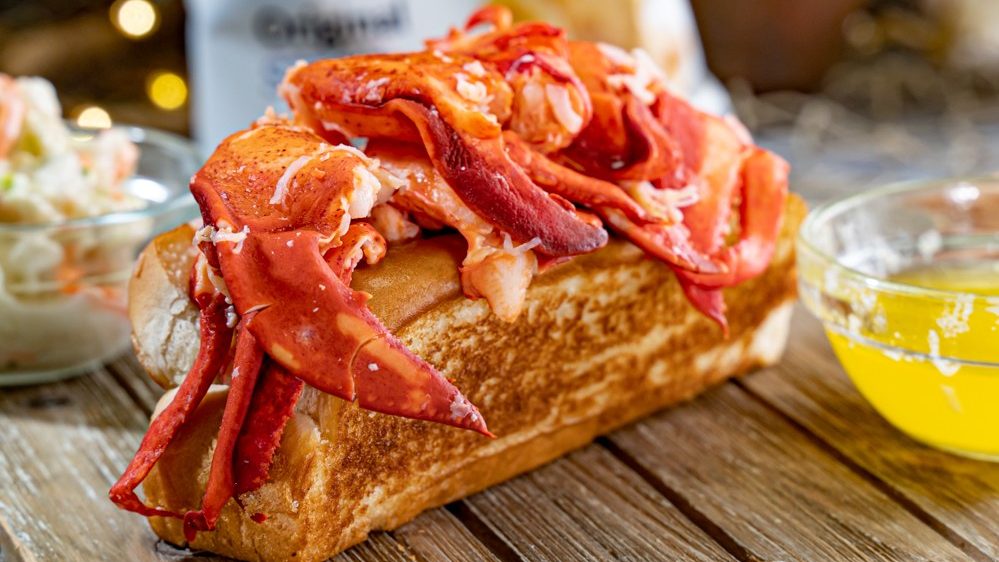 hot lobster roll at Maine Line Food Truck